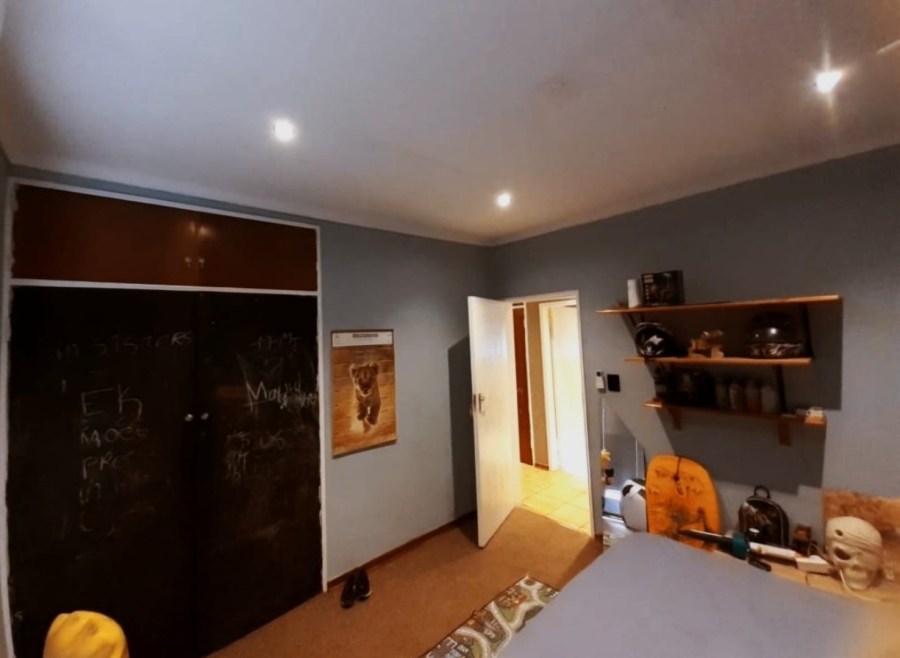 4 Bedroom Property for Sale in Safari Gardens North West